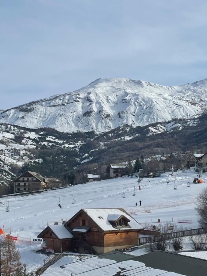 Appartement 2 Ch 40 M2 Au Pied Des Pistes De Ski Enchastrayes エクステリア 写真